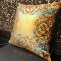 Подушка из ткани VERSACE Подушка из ткани VERSACE